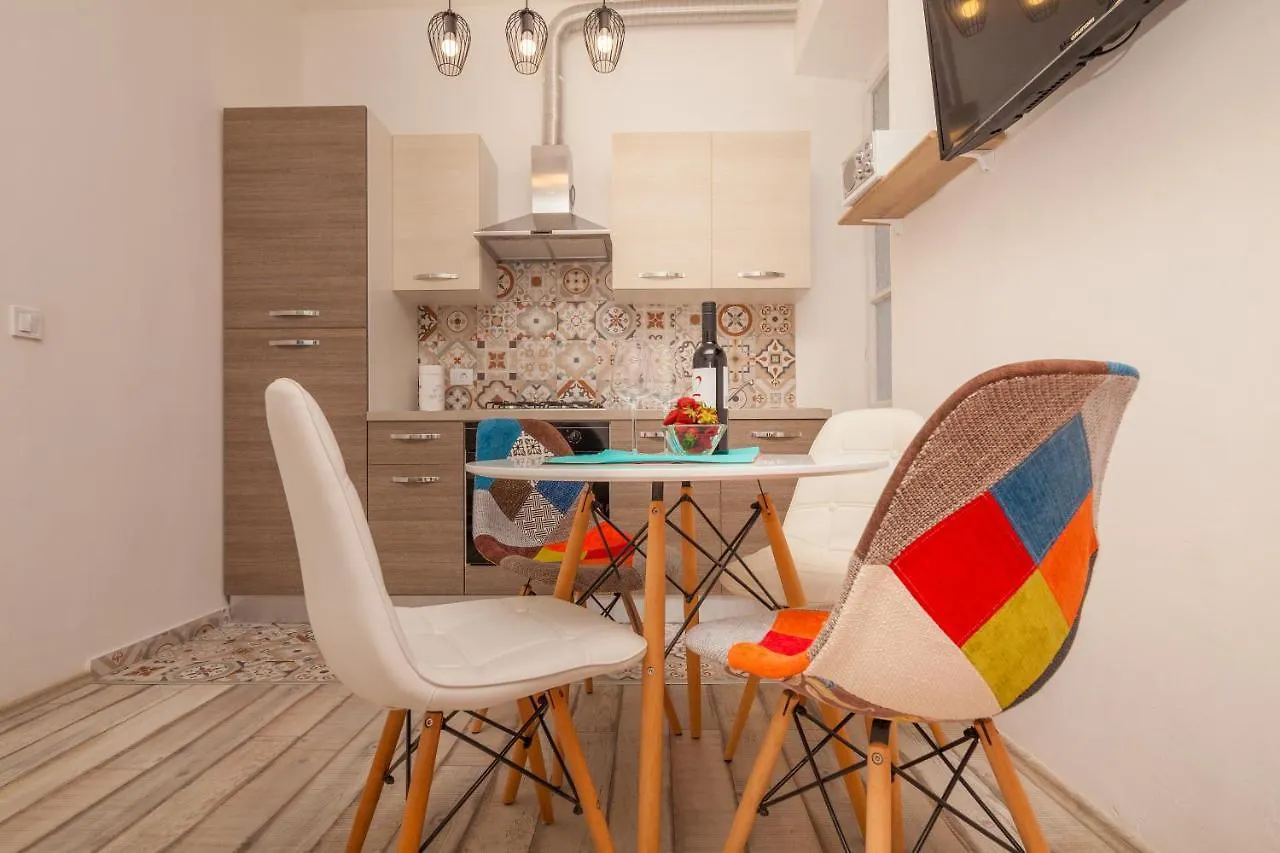 Main Square Apartment Pula Croatia